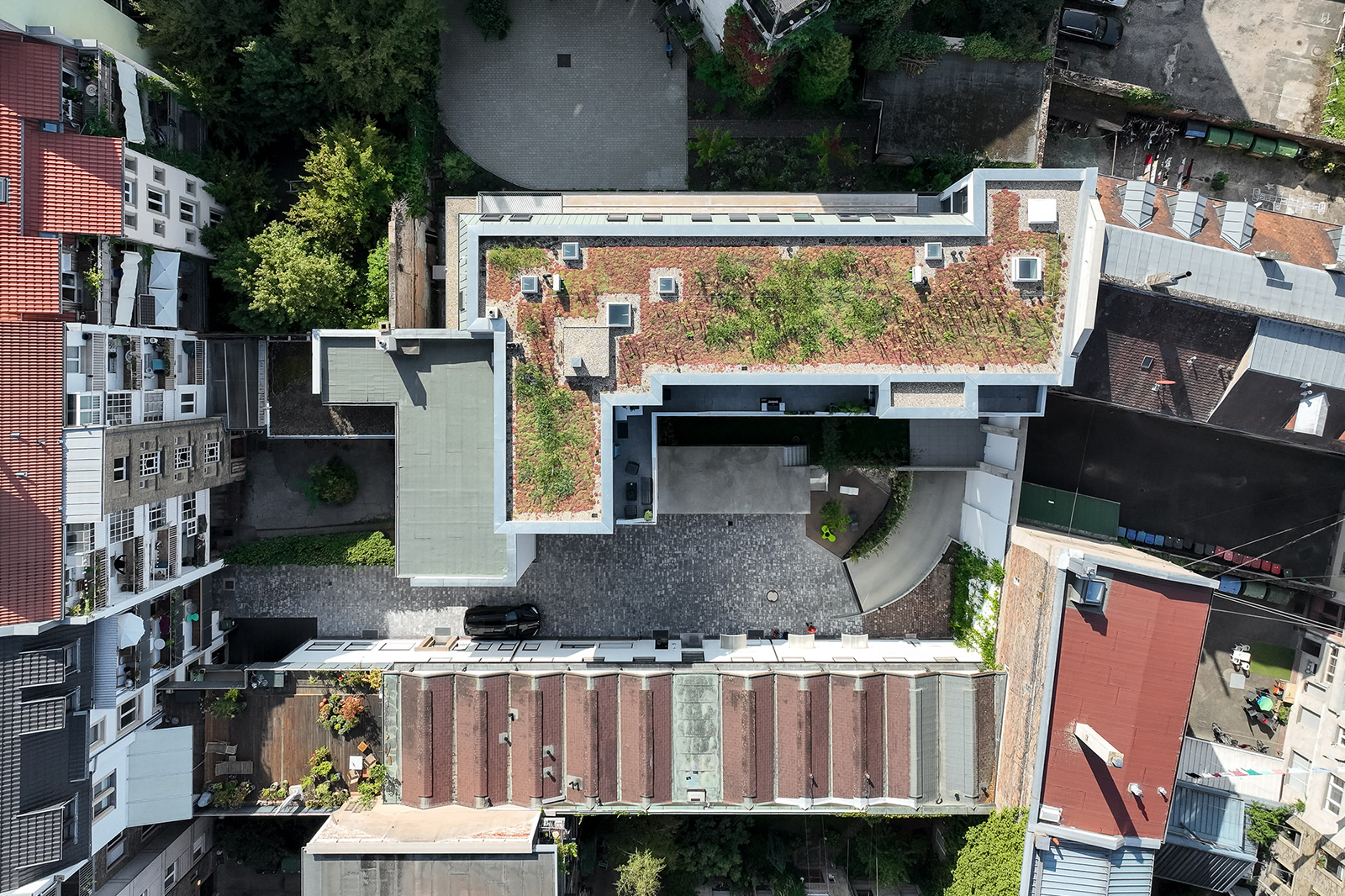 mehrfamilienhaus_neubau_architektur_karlsruhe_top.jpg