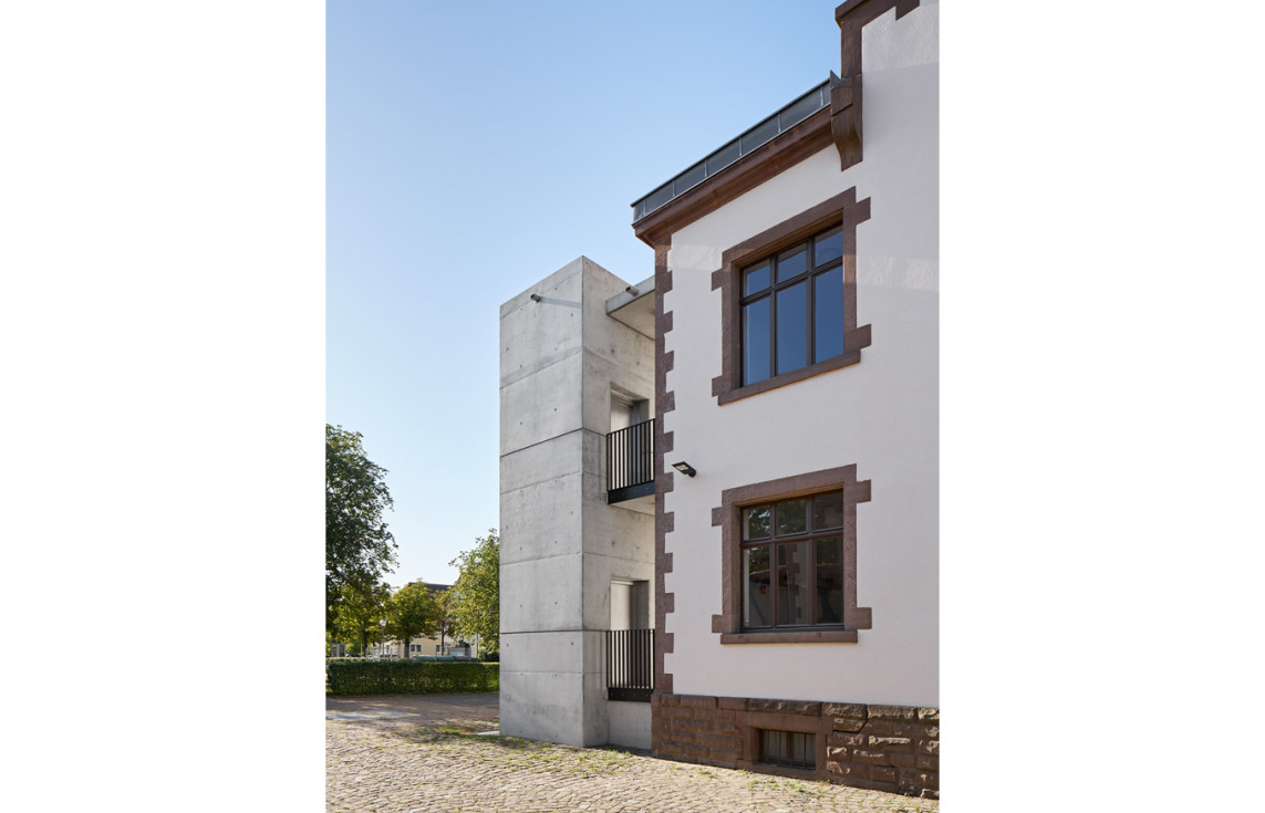 Altes Rathaus Bulach Aufzugsturm