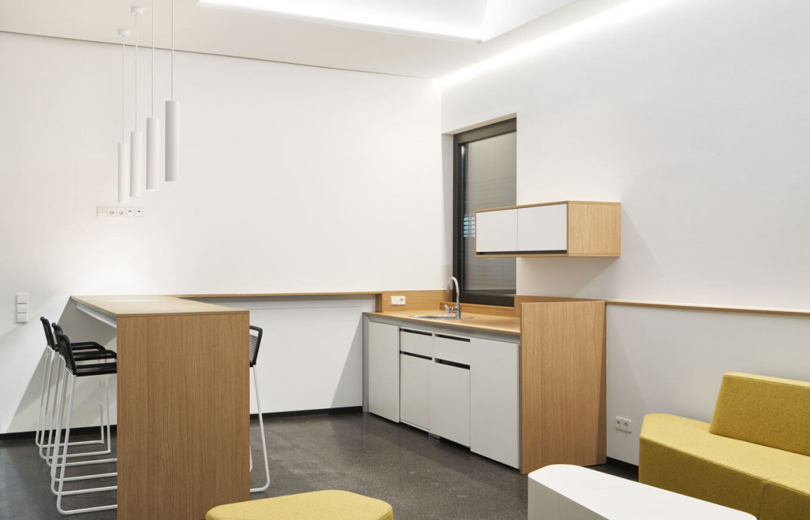 Michelin Lounge Slide 02